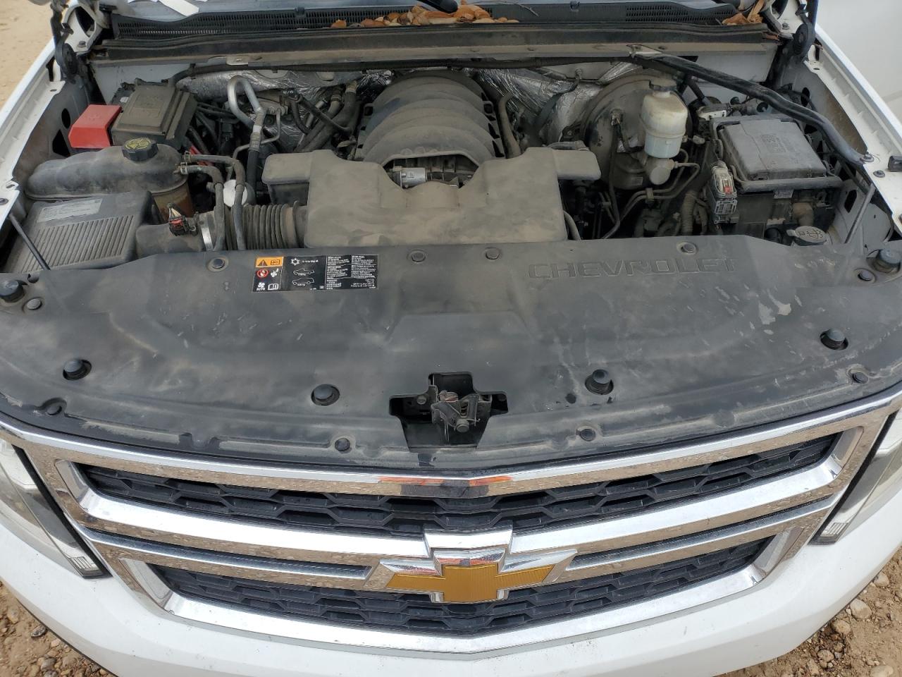 2015 Chevrolet Suburban - Image 12