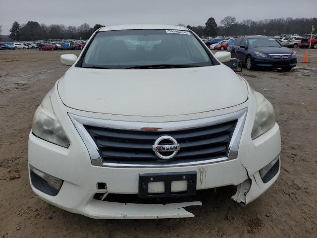 Седани NISSAN ALTIMA 2015 Білий