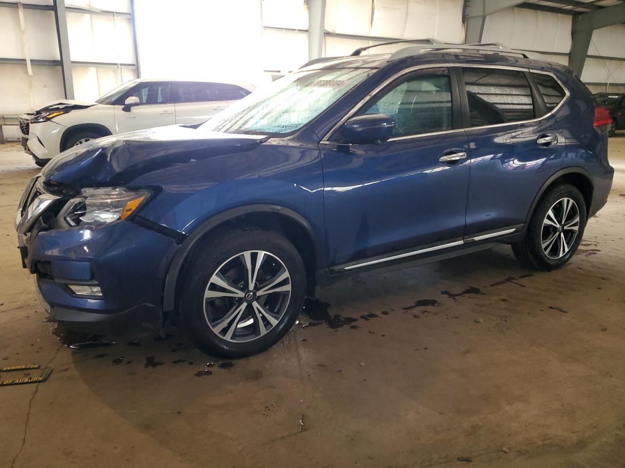 2017 Nissan Rogue - Image 1