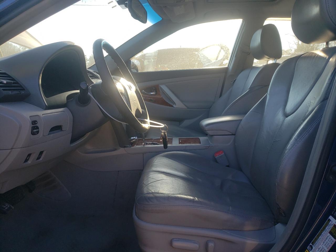 2011 Toyota Camry - Image 7
