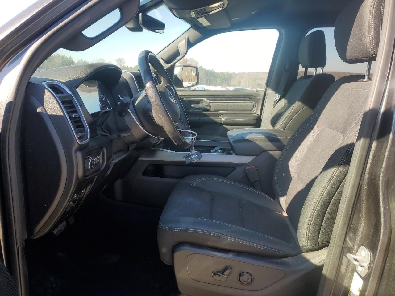 2019 RAM 1500 - Image 7