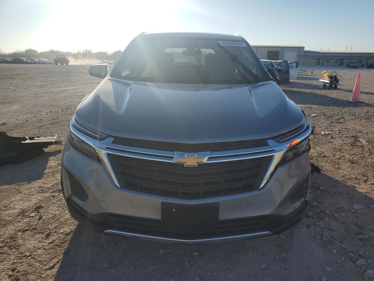 2023 Chevrolet Equinox - Image 5