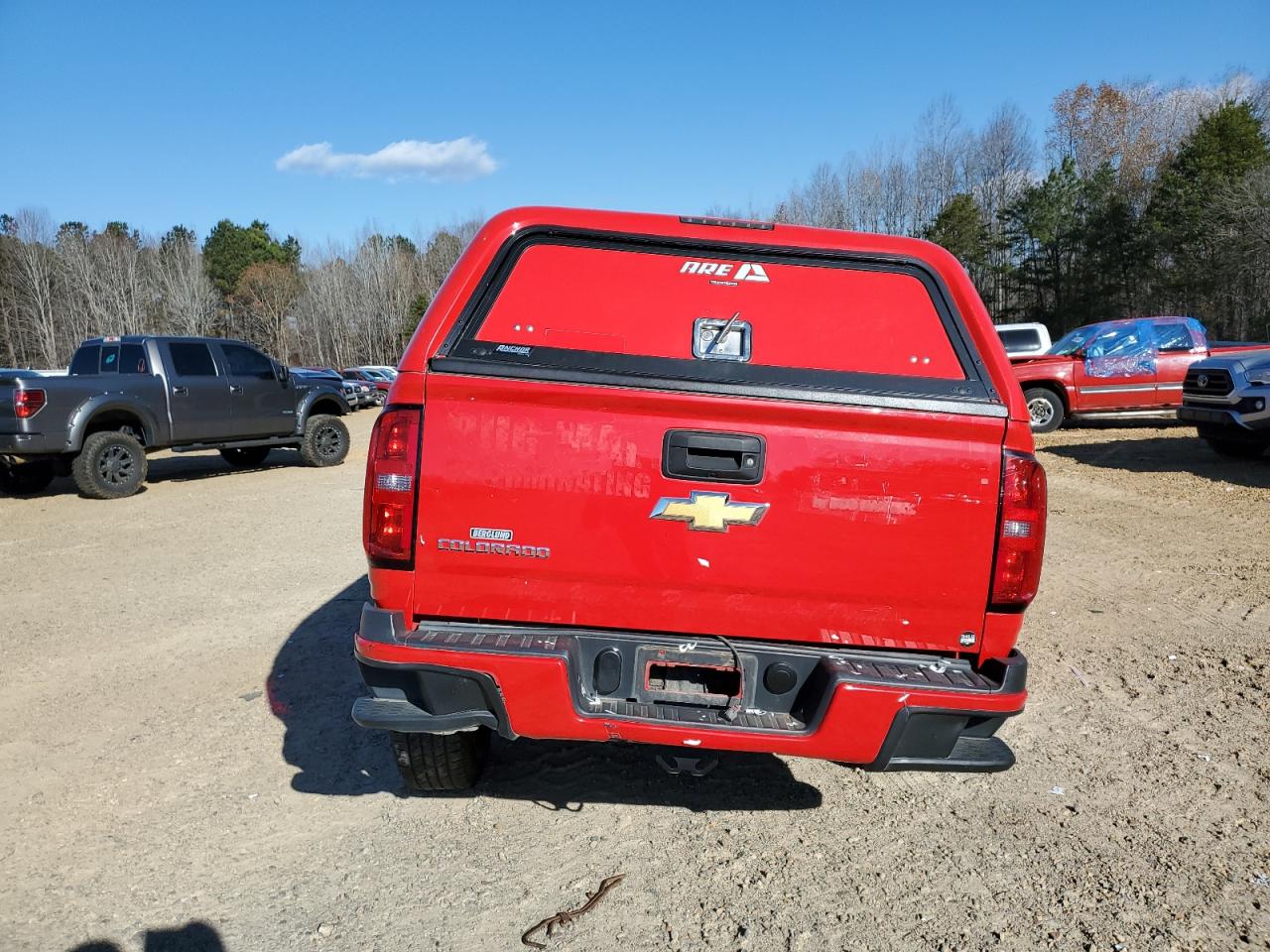 VIN 1GCHSBEA6K1247837 2019 CHEVROLET COLORADO no.6