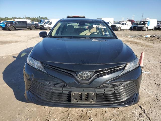  TOYOTA CAMRY 2018 Czarny