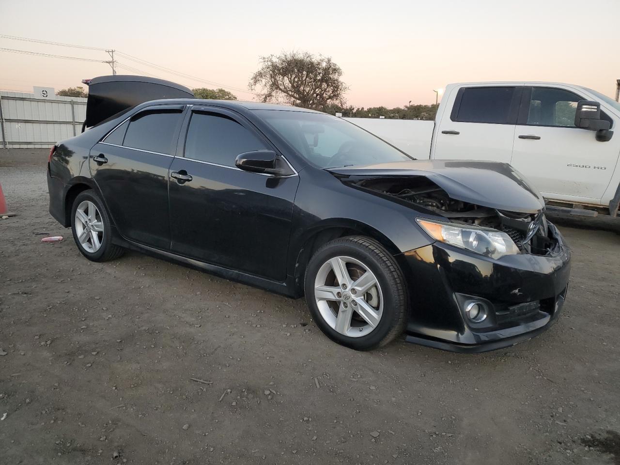 VIN 4T1BF1FK0DU248992 2013 TOYOTA CAMRY no.4