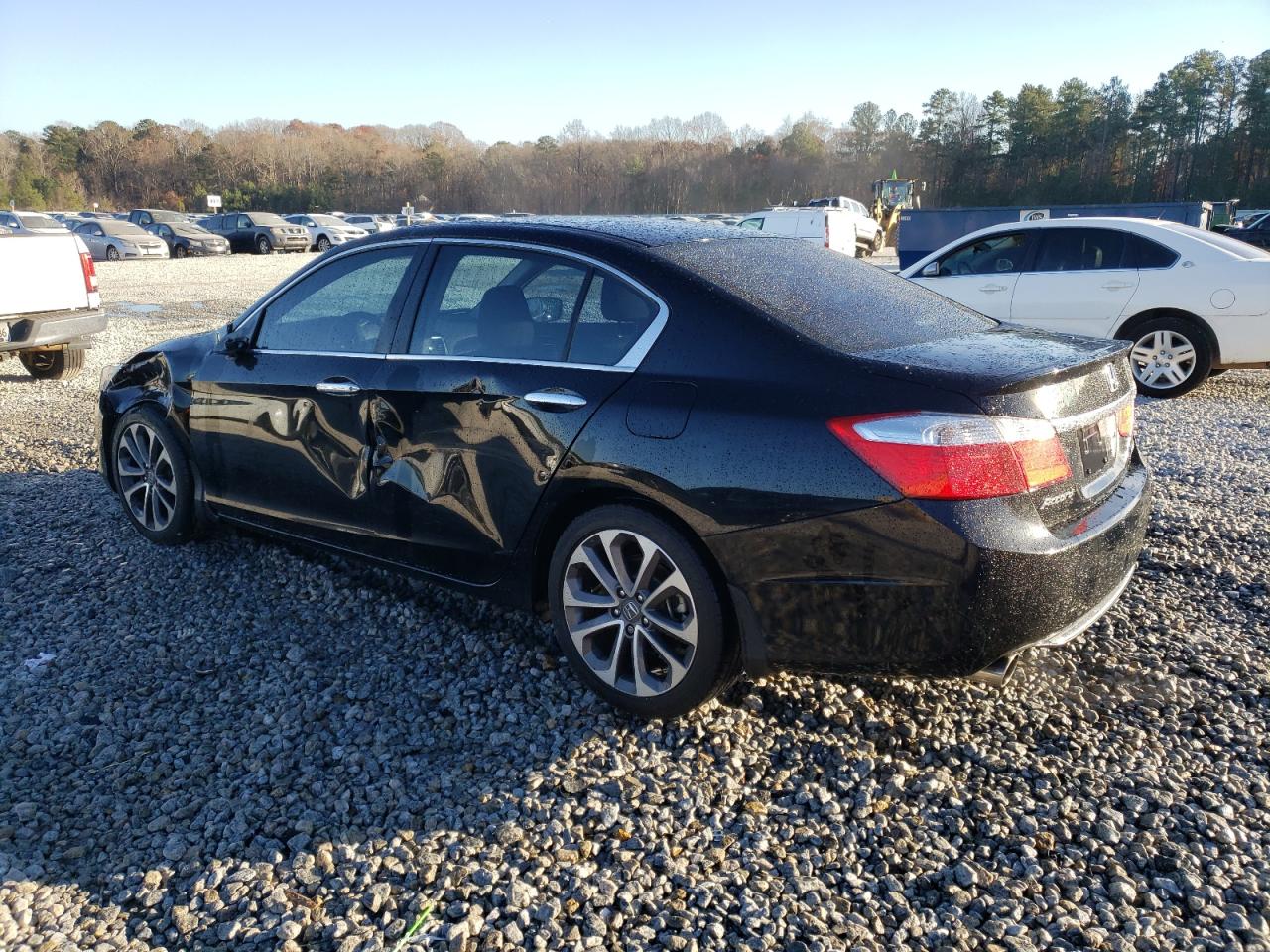 1HGCR2F56FA026608 2015 HONDA ACCORD - Image 2