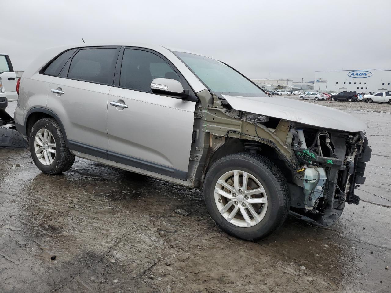 VIN 5XYKT3A61FG566756 2015 KIA SORENTO no.4