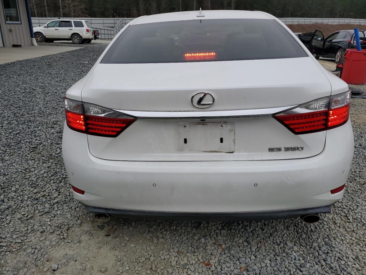 2013 Lexus ES - Image 6