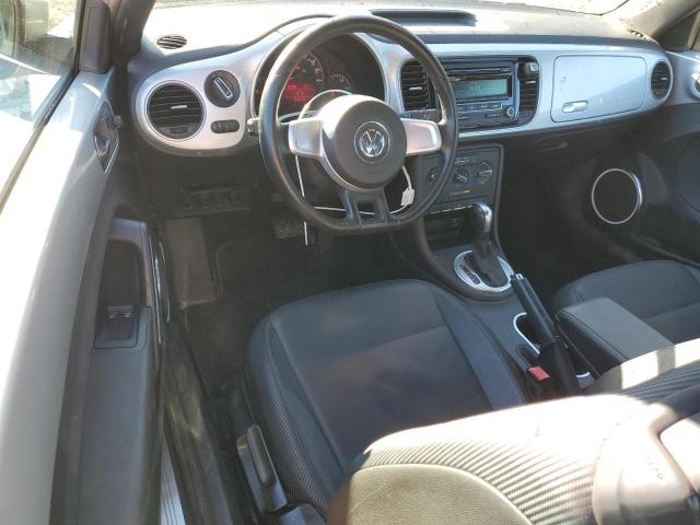 Хэтчбеки VOLKSWAGEN BEETLE 2012 Серебристый