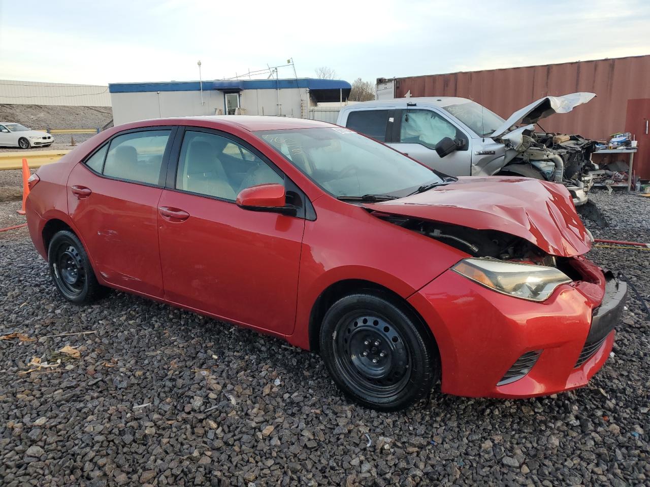 VIN 5YFBURHE3FP255256 2015 TOYOTA COROLLA no.4