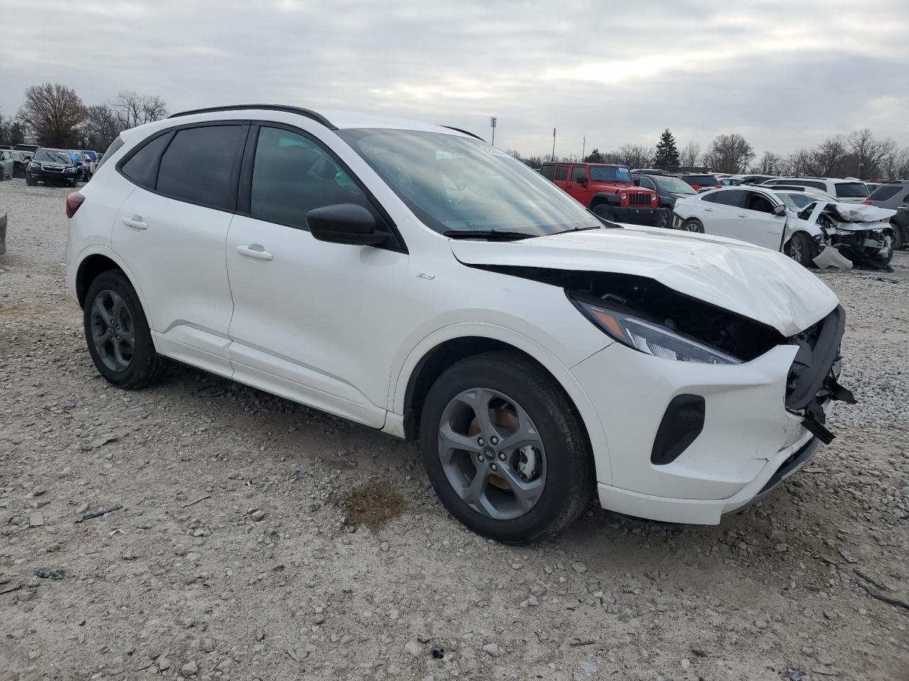 2023 Ford Escape - Image 4