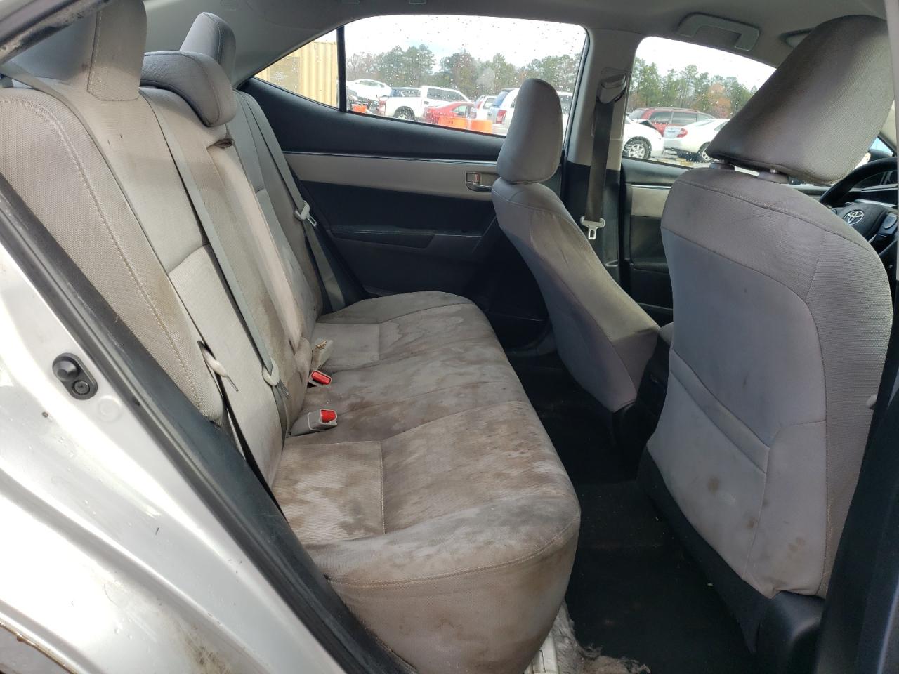 2015 Toyota Corolla L VIN: 5YFBURHE0FP257076 Lot: 84529044