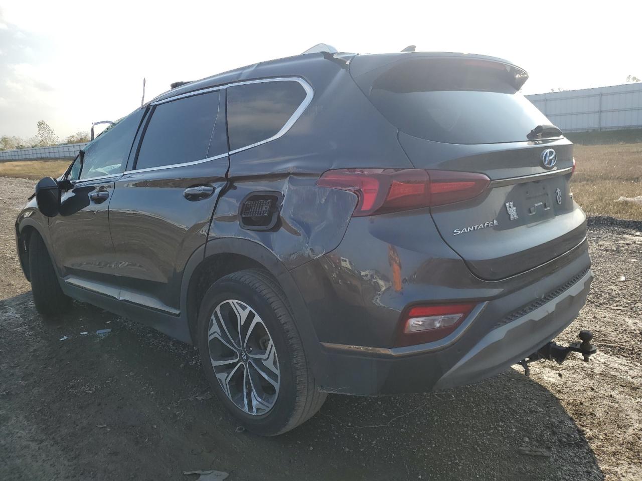 2020 Hyundai Santa Fe - Image 2