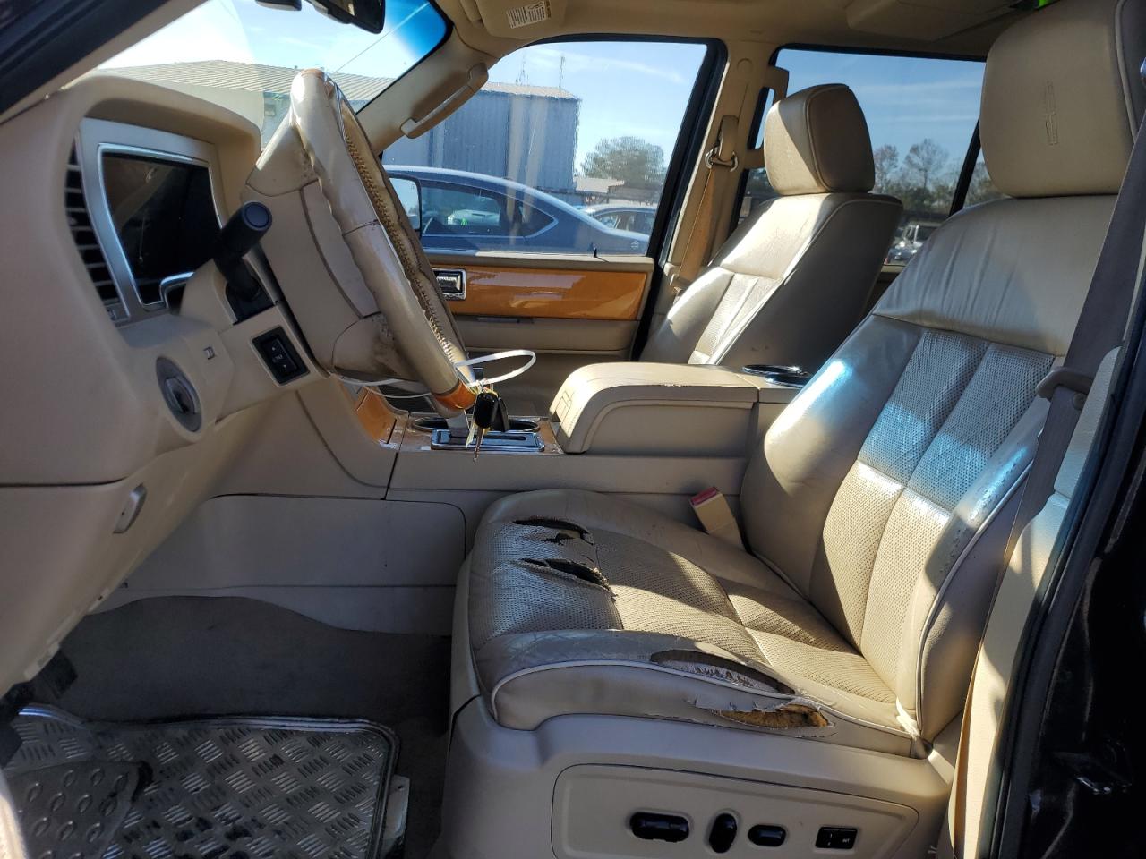 2007 Lincoln Navigator - Image 7