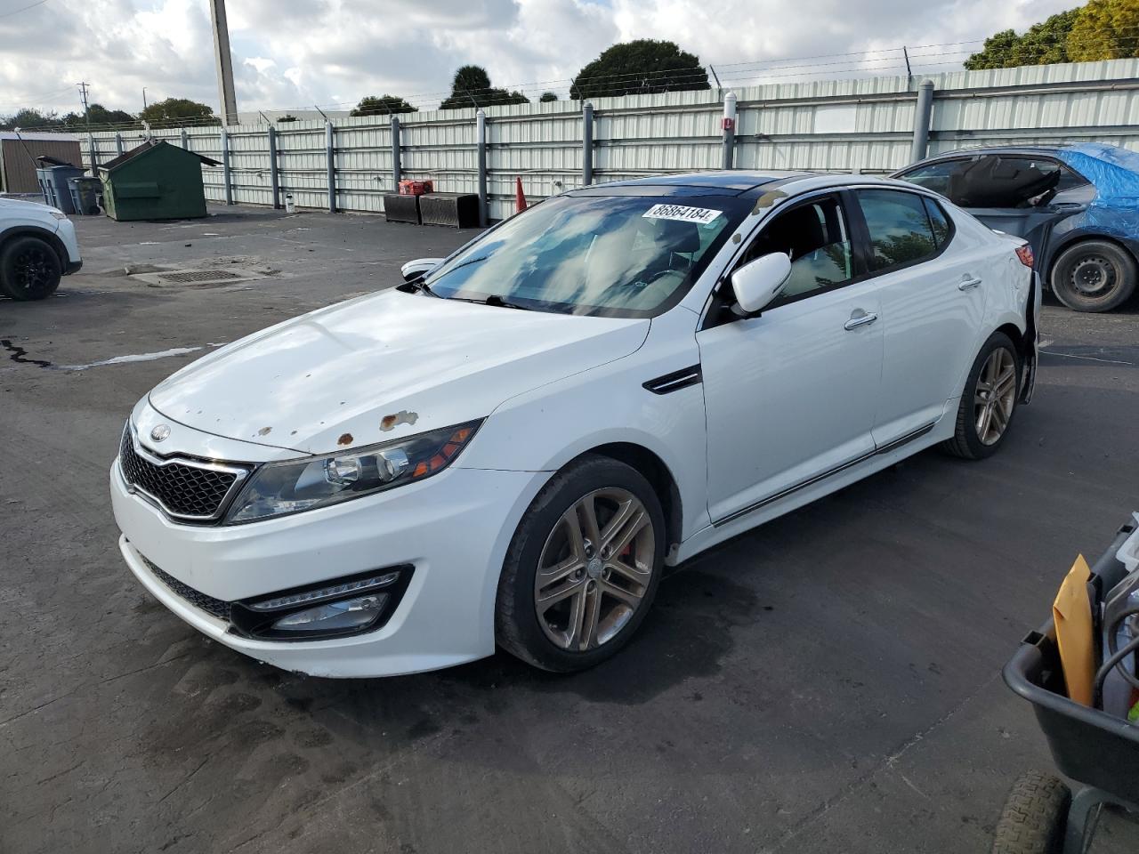 VIN 5XXGR4A6XDG157229 2013 KIA OPTIMA no.1