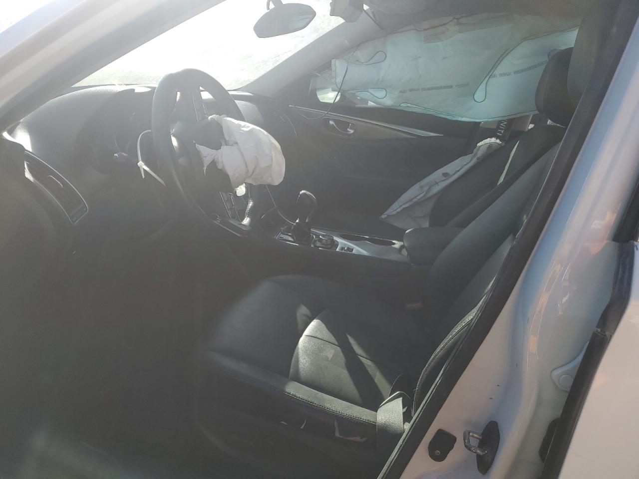 2015 Infiniti Q50 Base VIN: JN1BV7AP1FM350370 Lot: 82424224