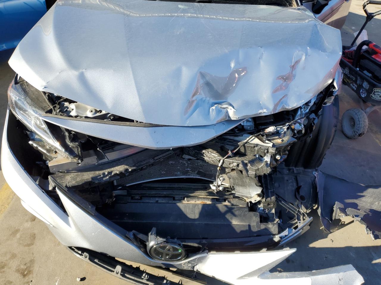 2022 Toyota Camry - Image 12