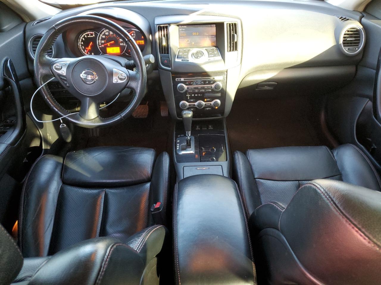 2009 Nissan Maxima - Image 8