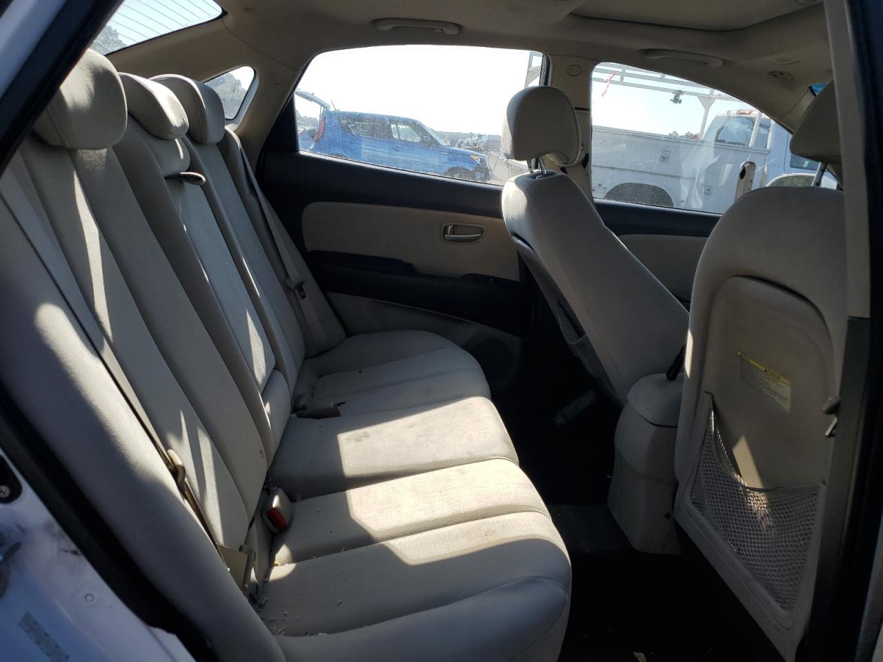 2009 Hyundai Elantra - Image 10