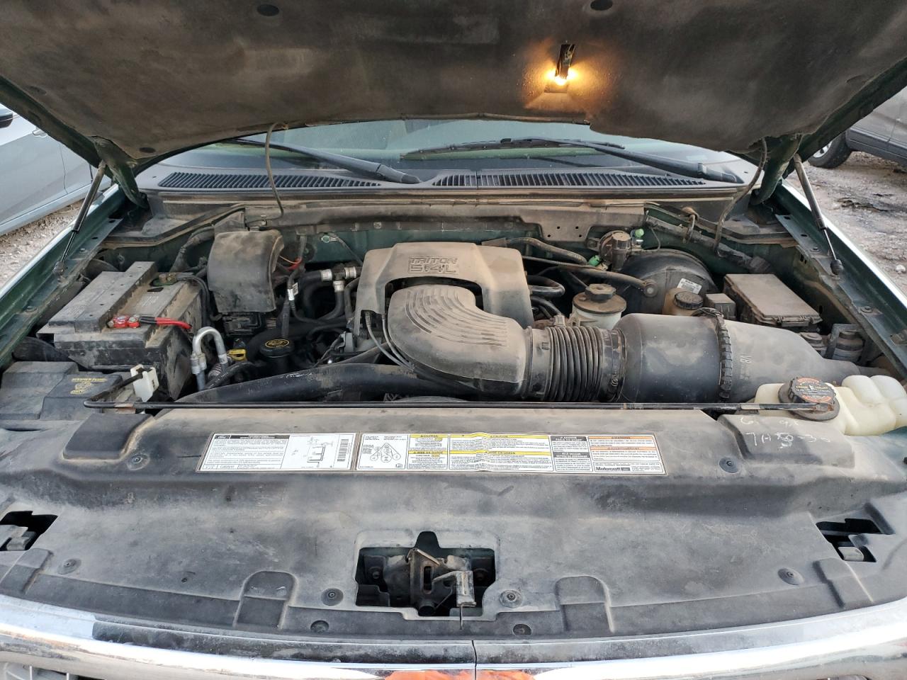 1999 Ford Expedition - Image 12