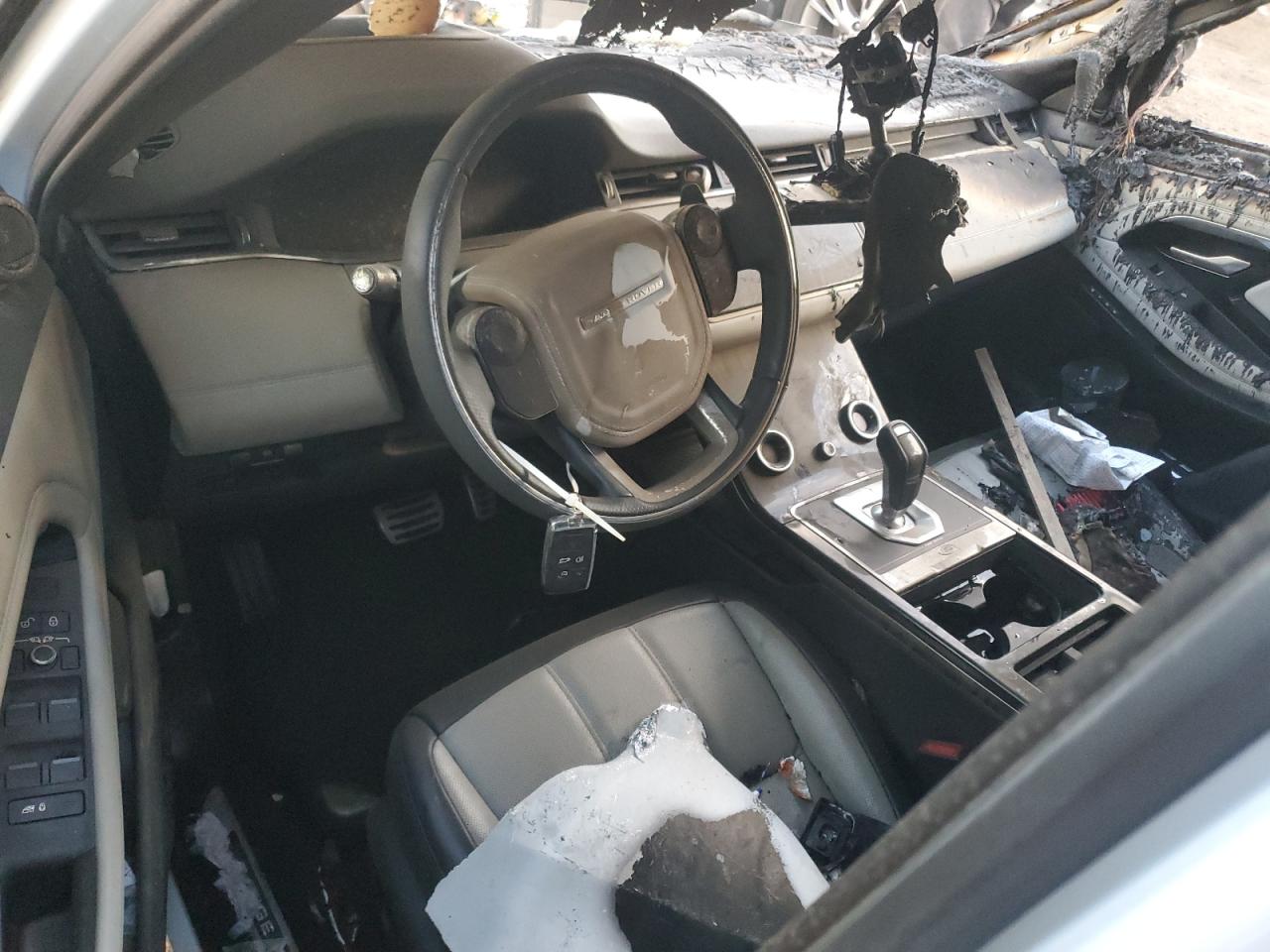 2020 Land Rover Range Rover - Image 8
