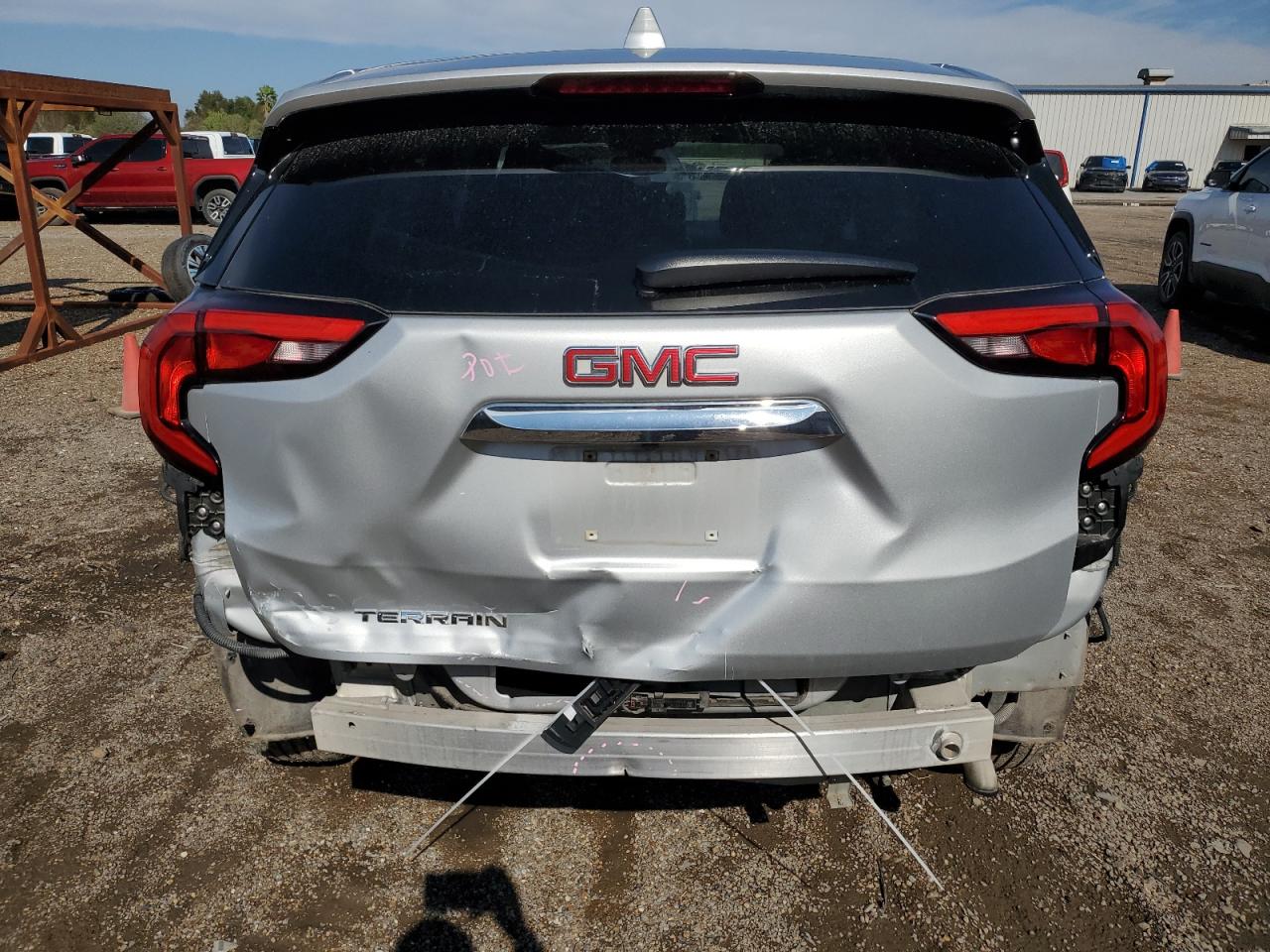 2020 GMC Terrain - Image 6