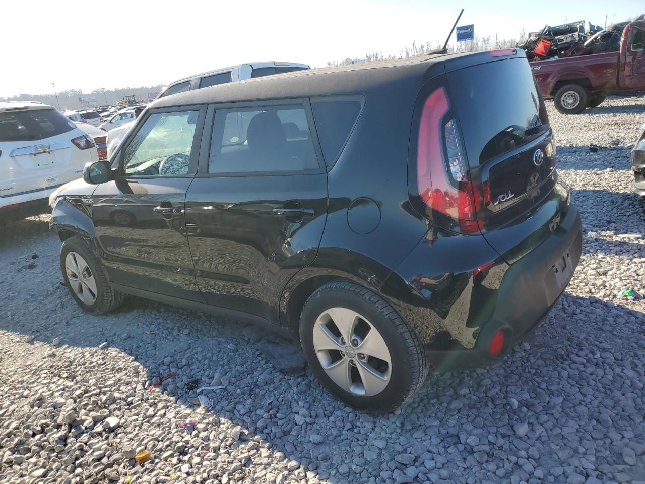 VIN KNDJN2A27G7375175 2016 KIA SOUL no.2