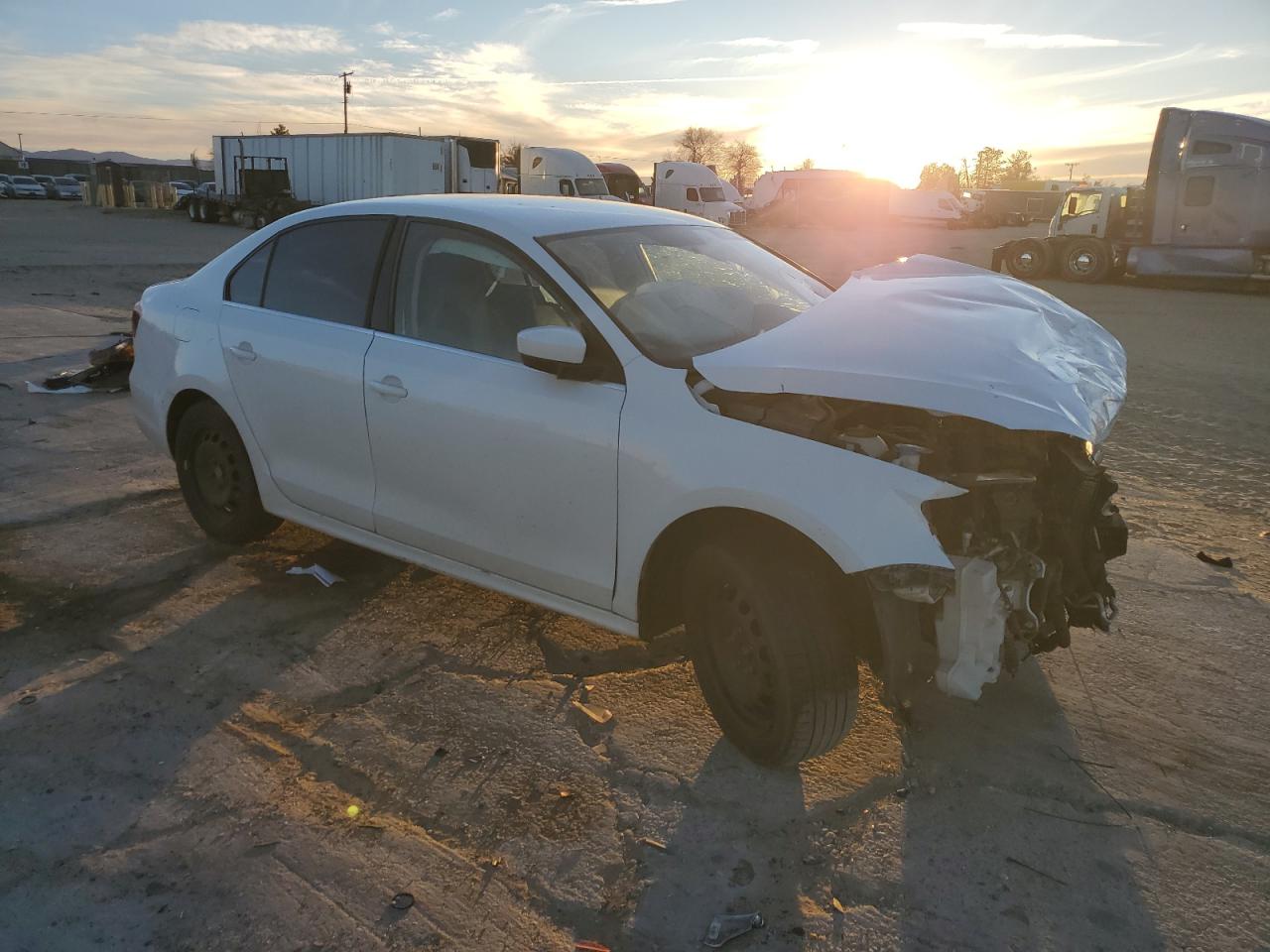 2017 Volkswagen Jetta - Image 4