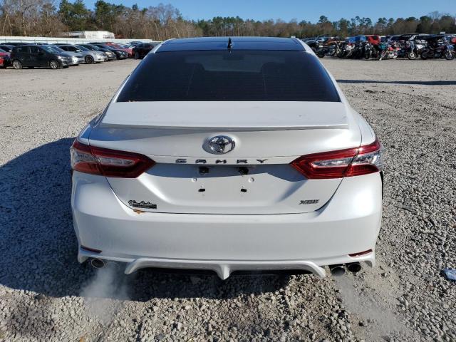  TOYOTA CAMRY 2019 Biały