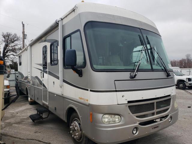 2003 Fleetwood Workhorse Custom Chassis Motorhome