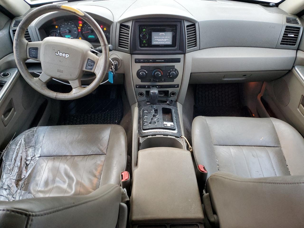 2006 Jeep Grand Cherokee - Image 8