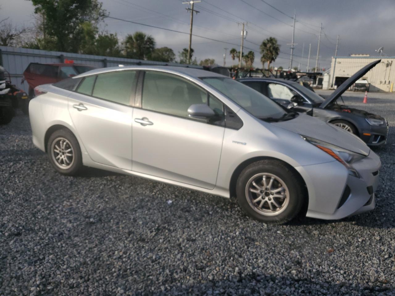 VIN JTDKARFU1G3515747 2016 TOYOTA PRIUS no.4