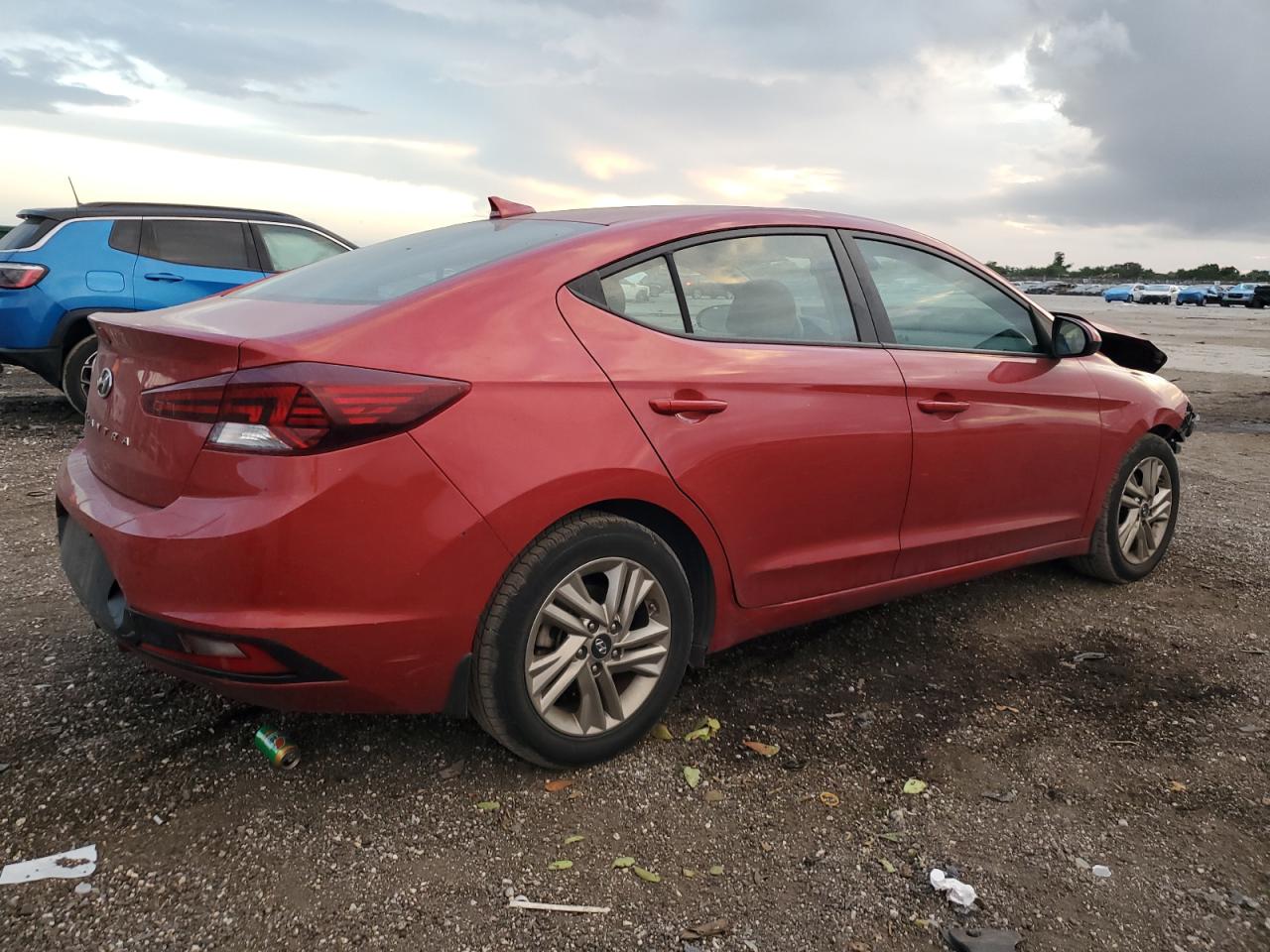 2020 Hyundai Elantra - Image 3