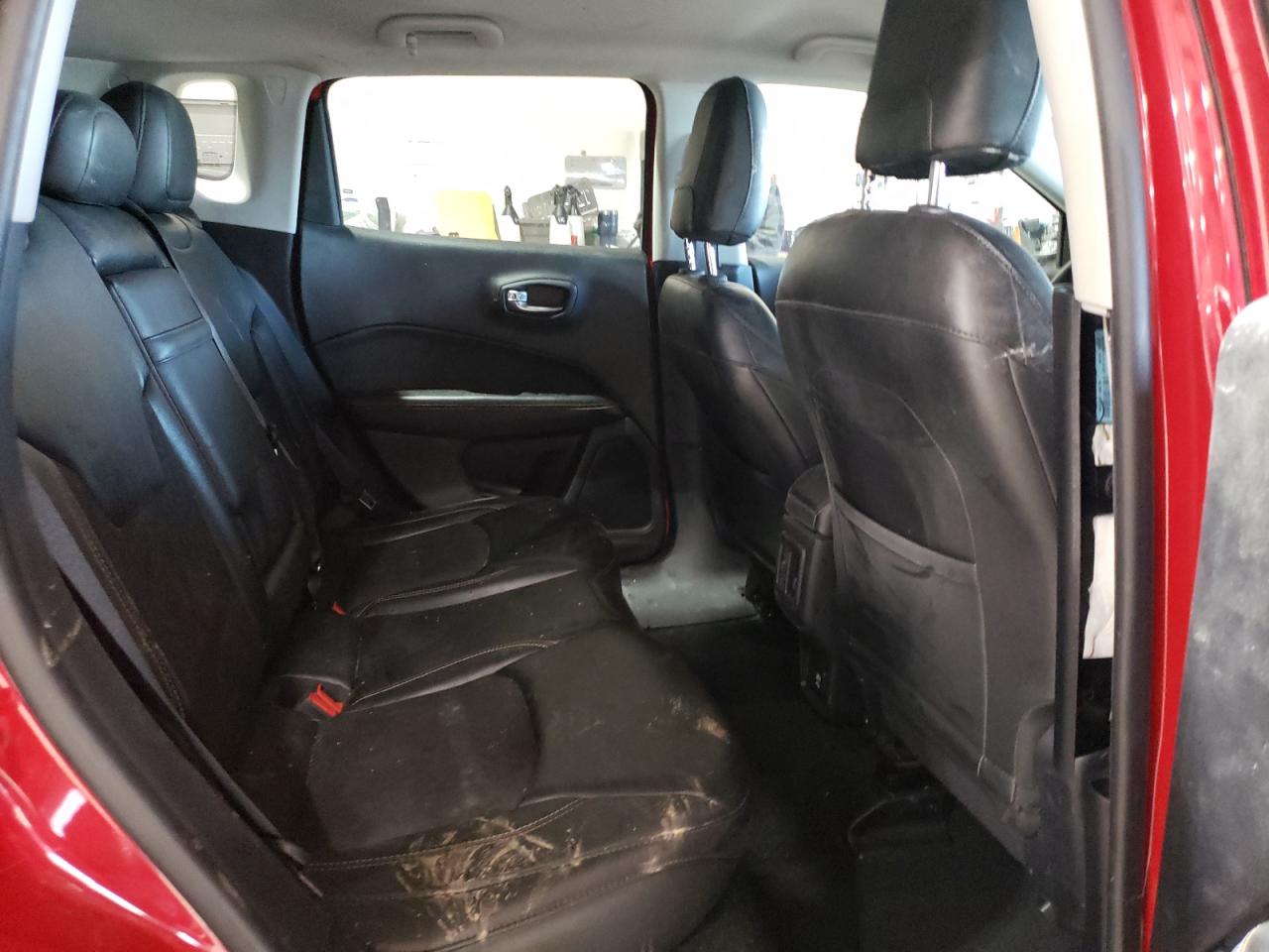 2018 Jeep Compass Latitude VIN: 3C4NJDBB6JT409875 Lot: 84391024