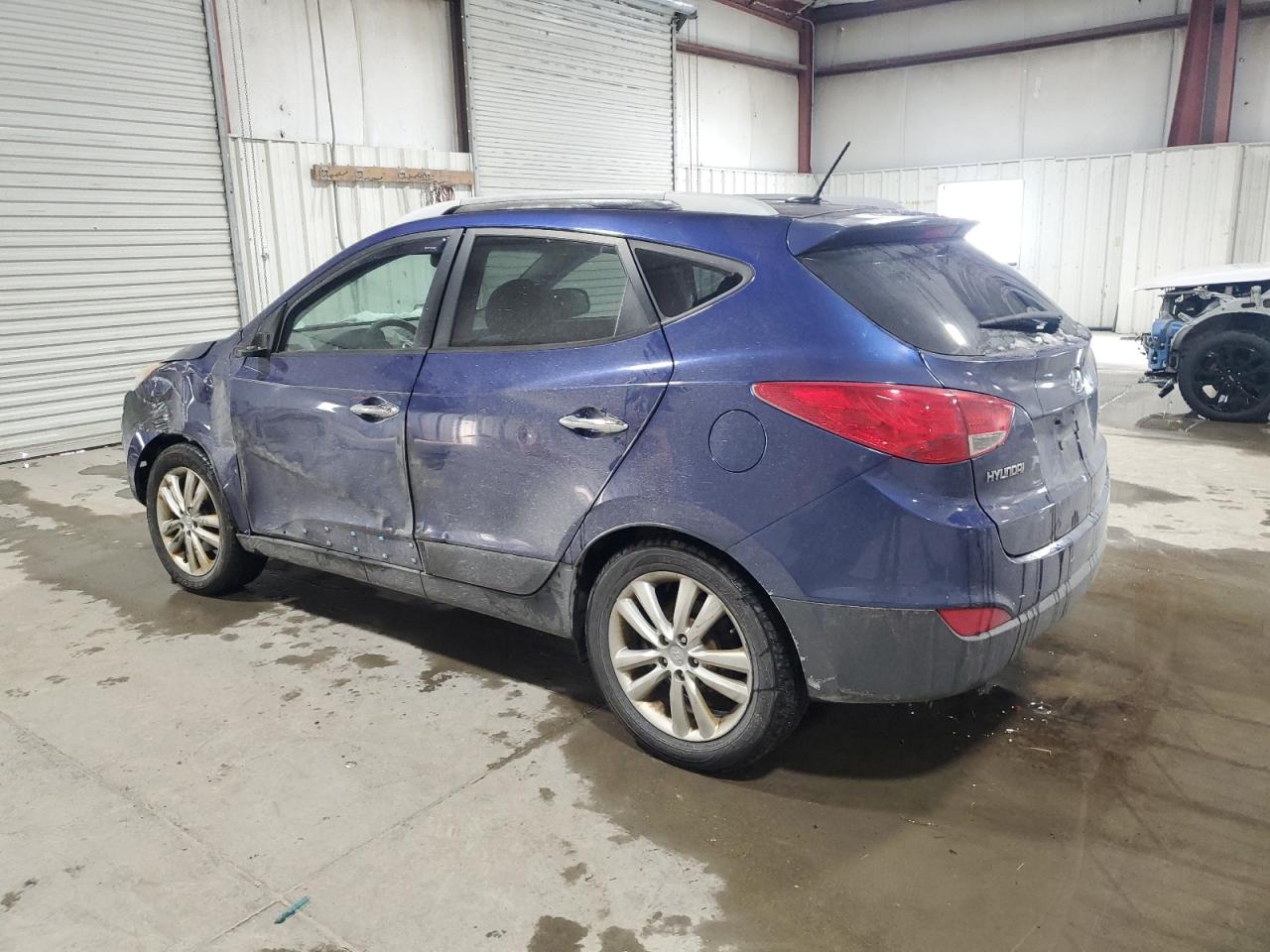2011 Hyundai Tucson - Image 2