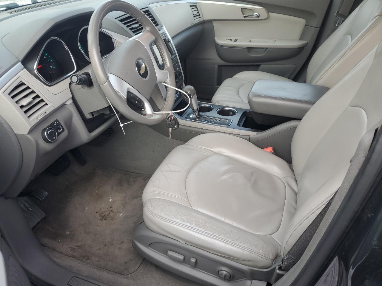 2009 Chevrolet Traverse - Image 7