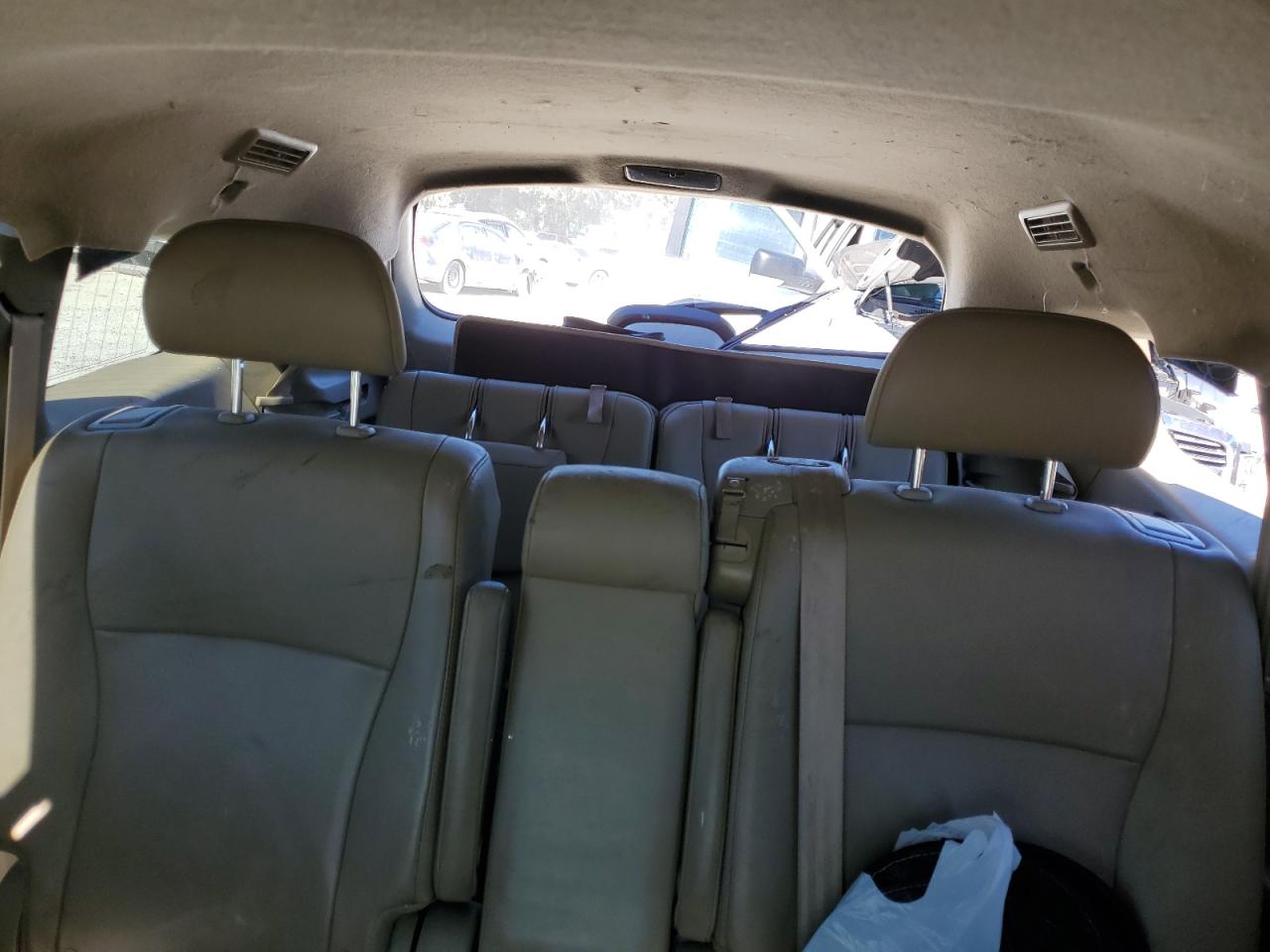 2012 Toyota Highlander - Image 10