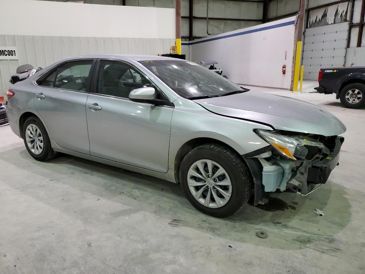 VIN 4T4BF1FK6GR553620 2016 TOYOTA CAMRY no.4