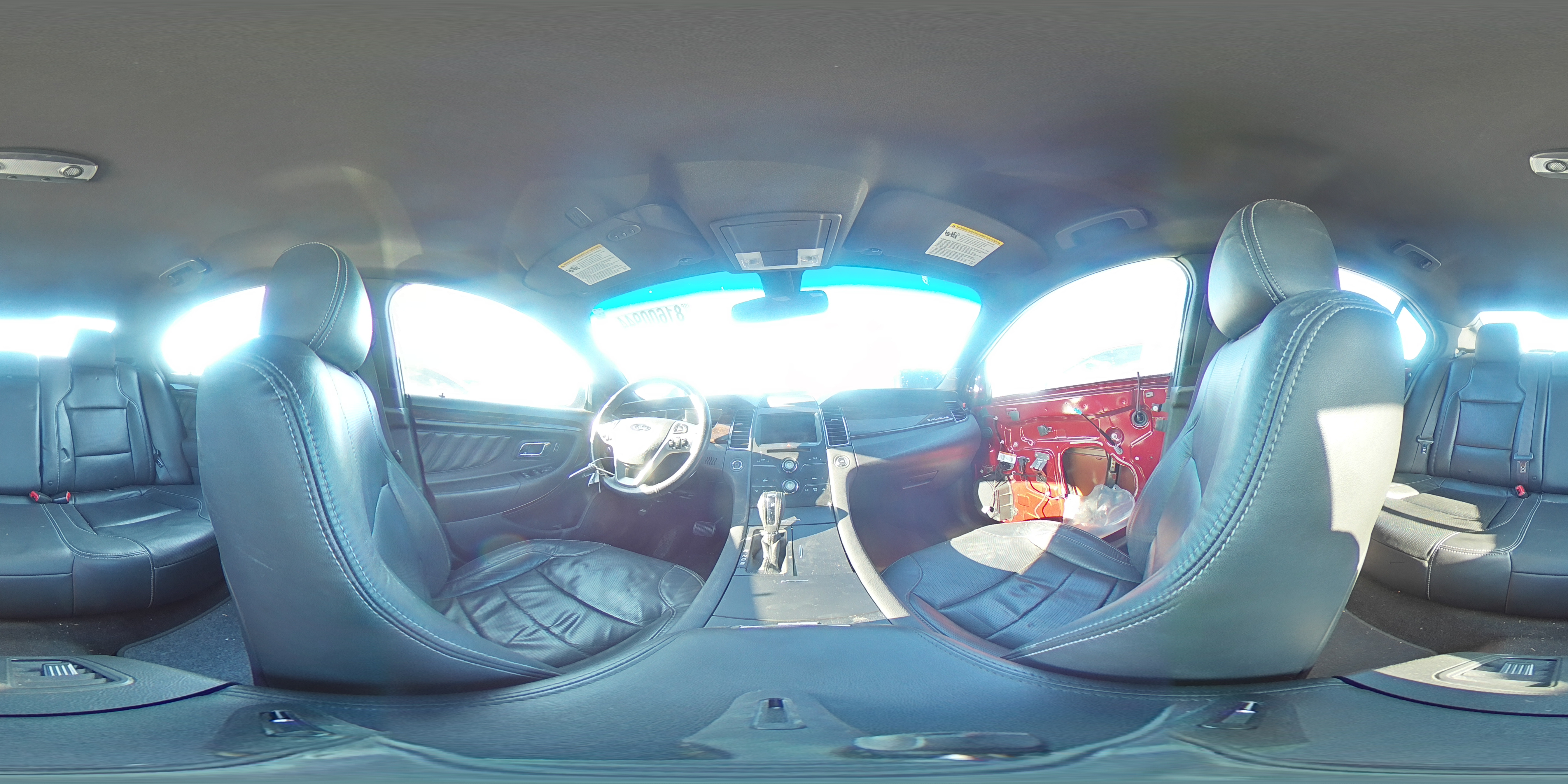 2016 Ford Taurus - Image 13