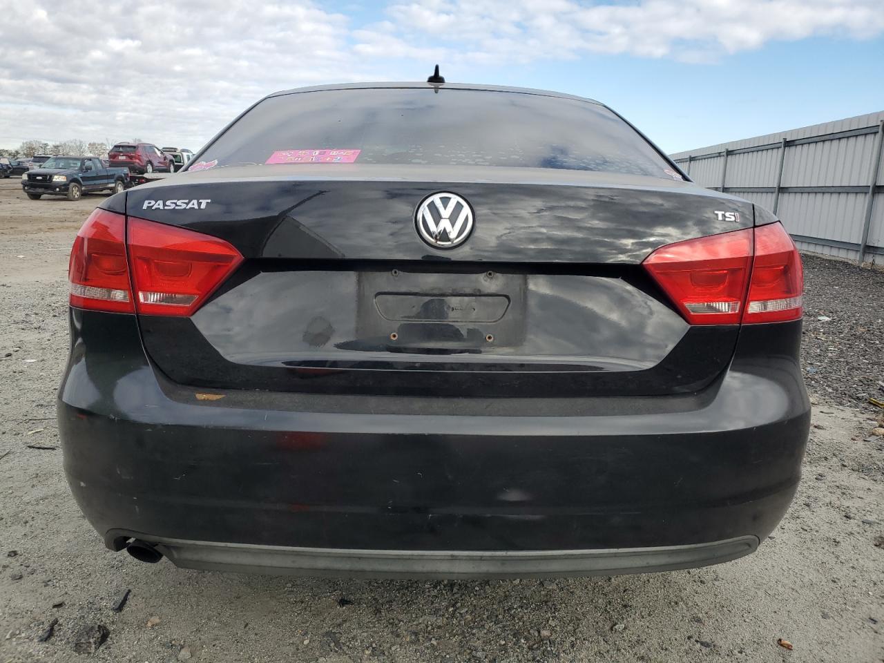 2014 Volkswagen Passat S VIN: 1VWAT7A32EC120771 Lot: 83102074