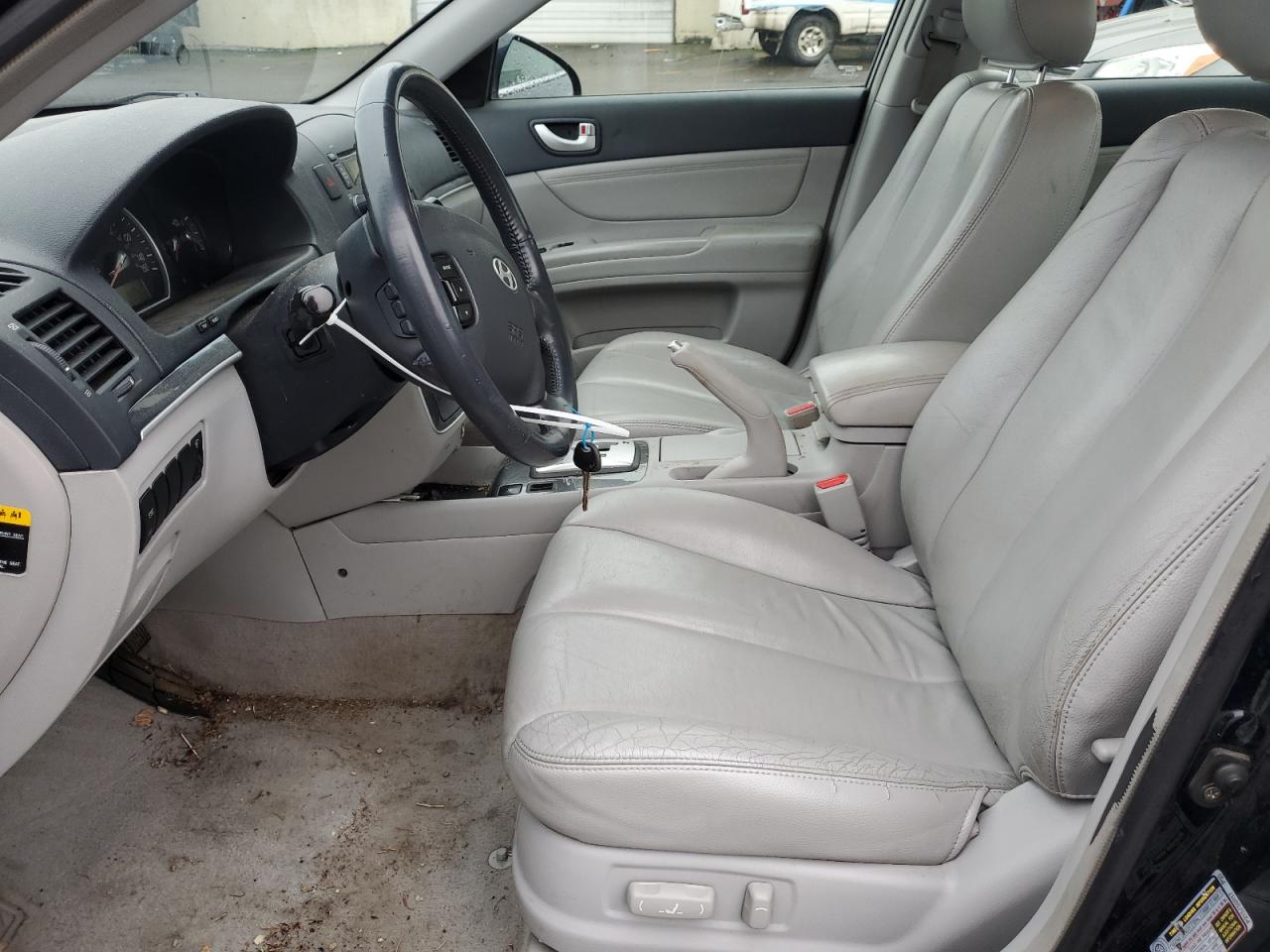 2008 Hyundai Sonata - Image 7