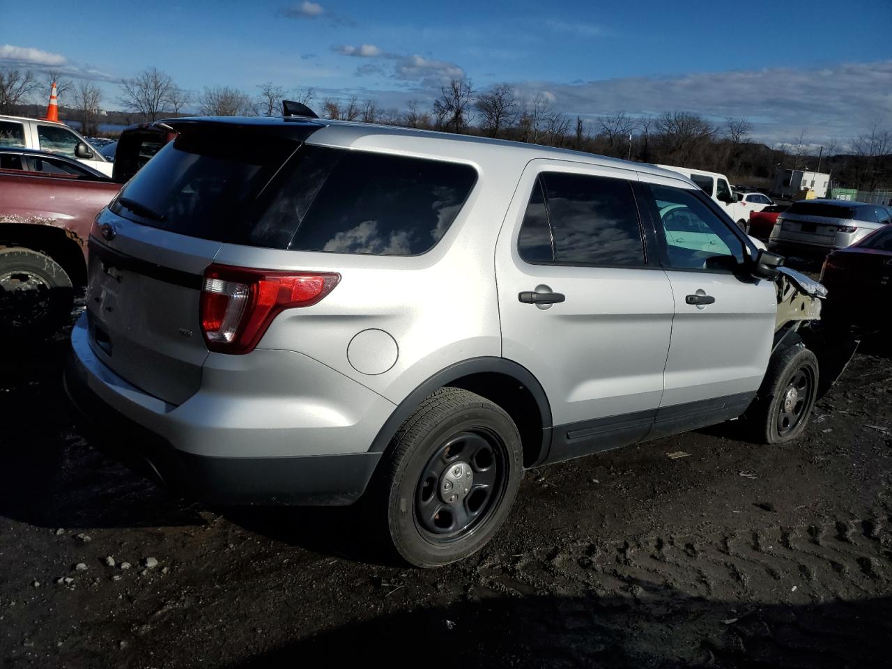 VIN 1FM5K8AR4HGC86137 2017 FORD EXPLORER no.3