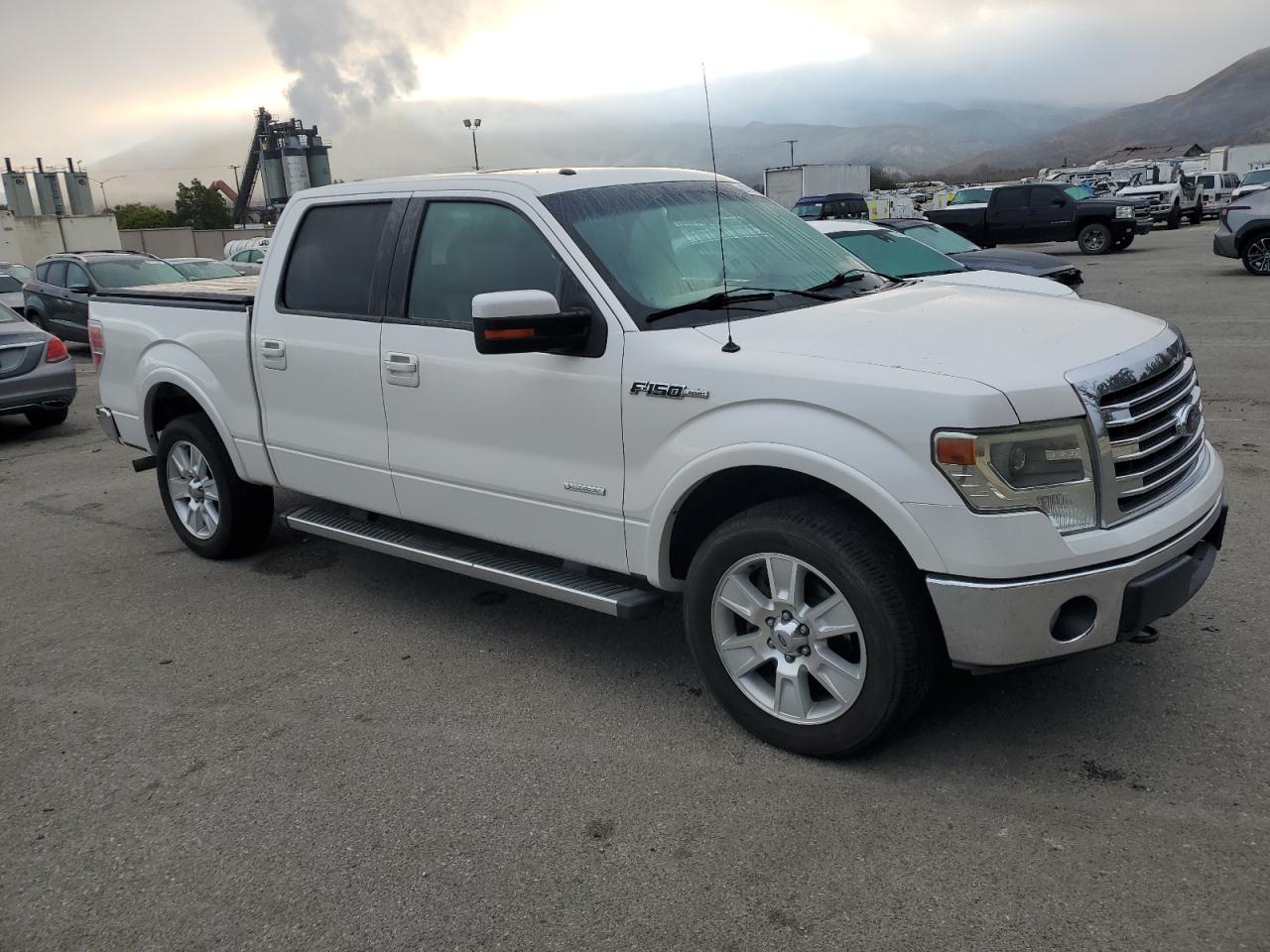 VIN 1FTFW1ET2DFD11482 2013 FORD F-150 no.4