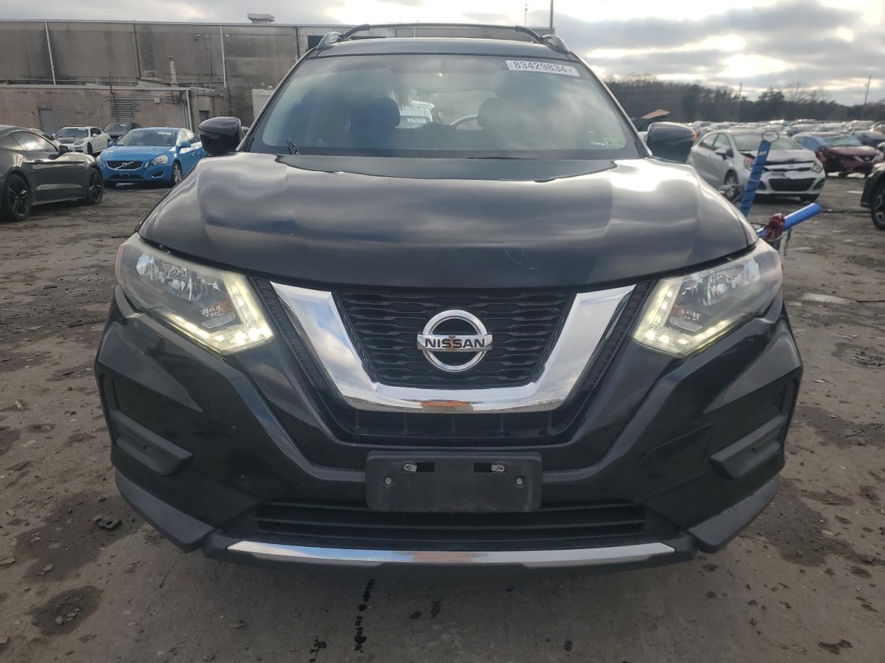 2017 Nissan Rogue - Image 5