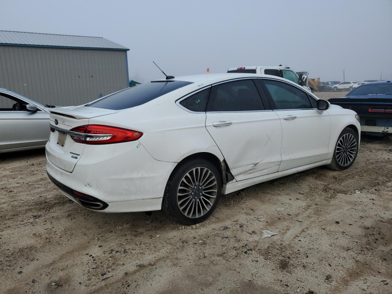 VIN 3FA6P0D90JR139003 2018 FORD FUSION no.3