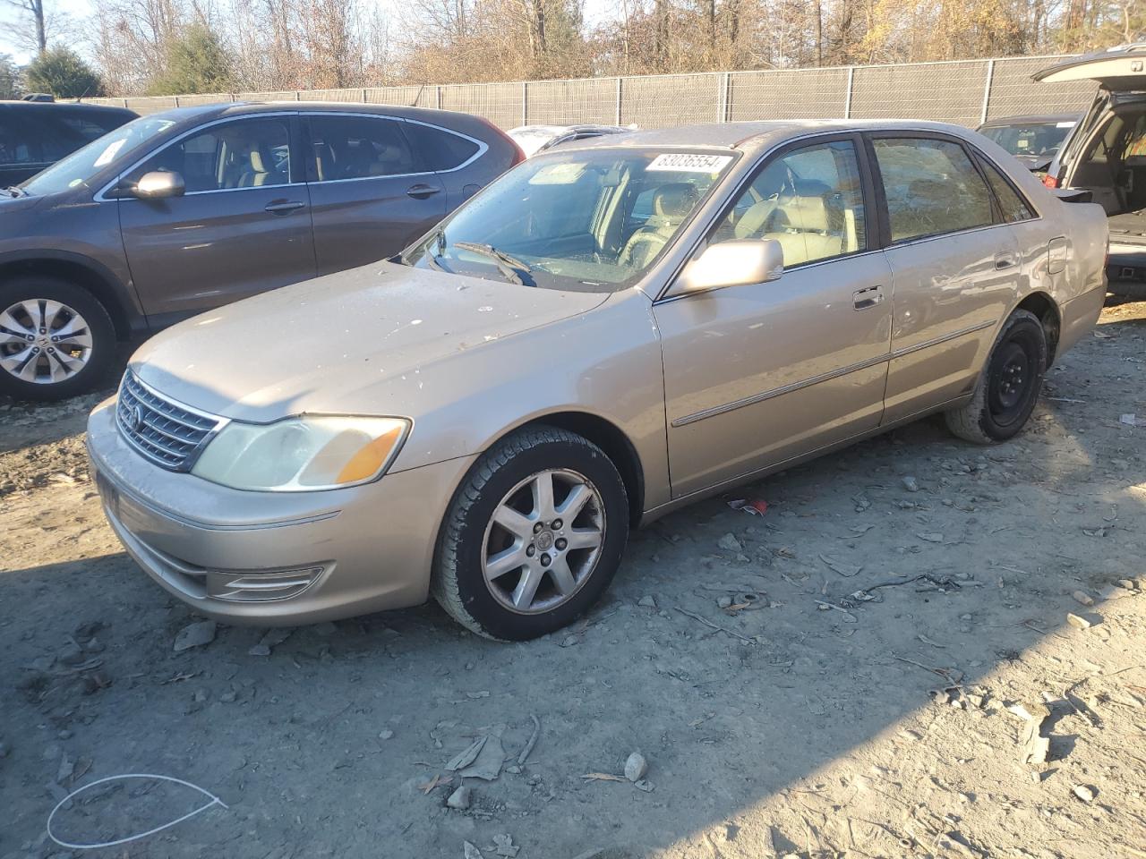 2004 Toyota Avalon - Image 1