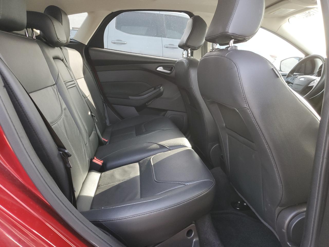 2015 Ford Focus - Image 10