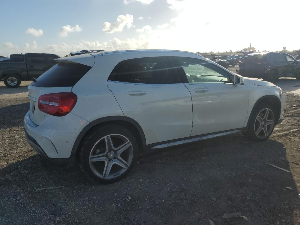 VIN WDCTG4EB2FJ122513 2015 MERCEDES-BENZ GLA-CLASS no.3