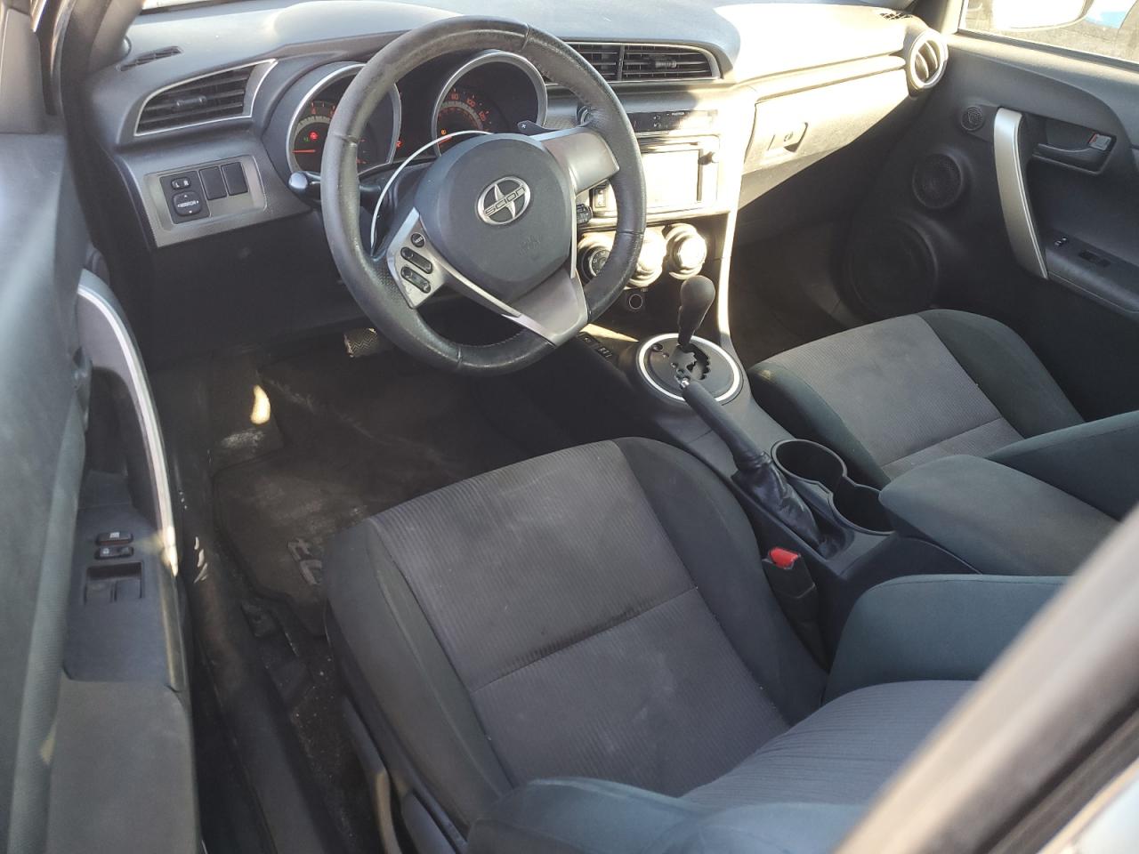 2015 Scion tC - Image 8