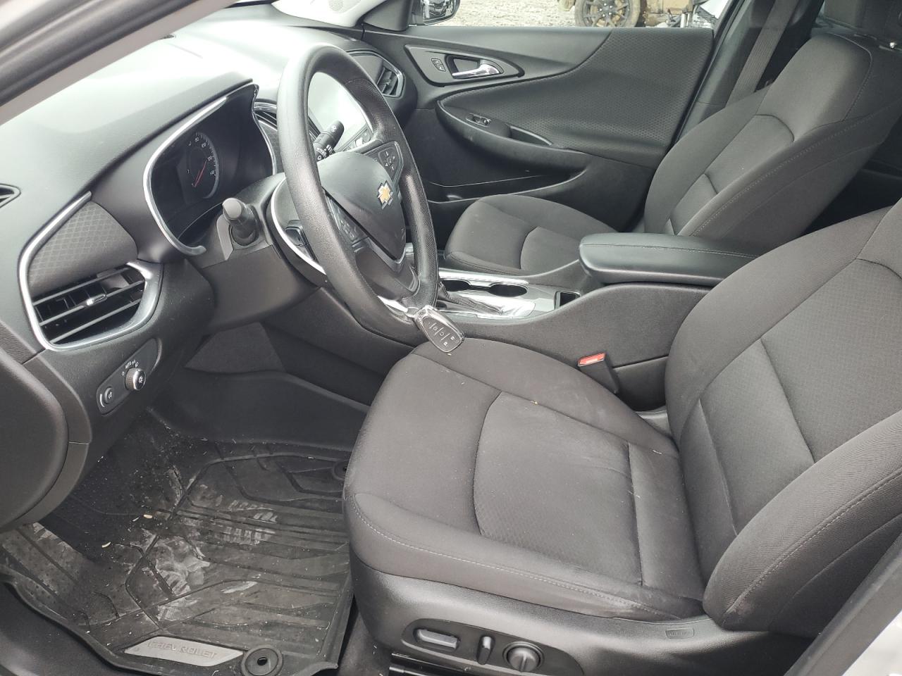 1G1ZD5ST8KF225596 CHEVROLET MALIBU 2019